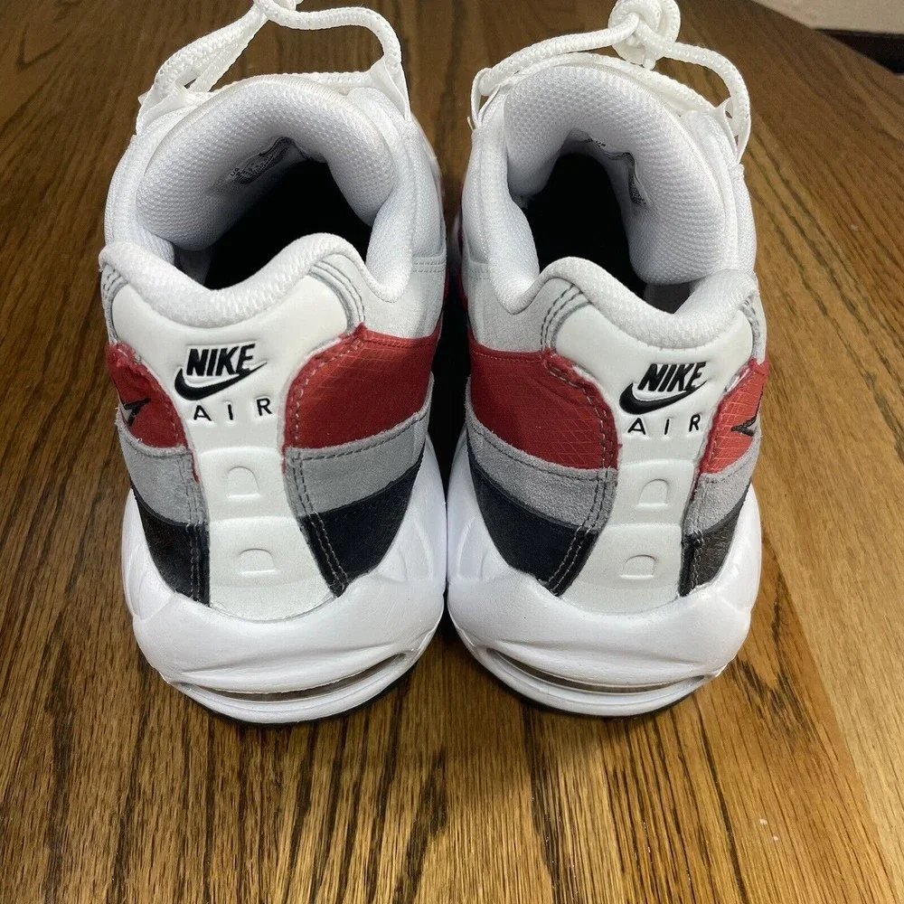 Nike Air Max 95 Essential Black White Varsity Red Grey Shoes Men Size 9 NEW - Picture 5 of 7
